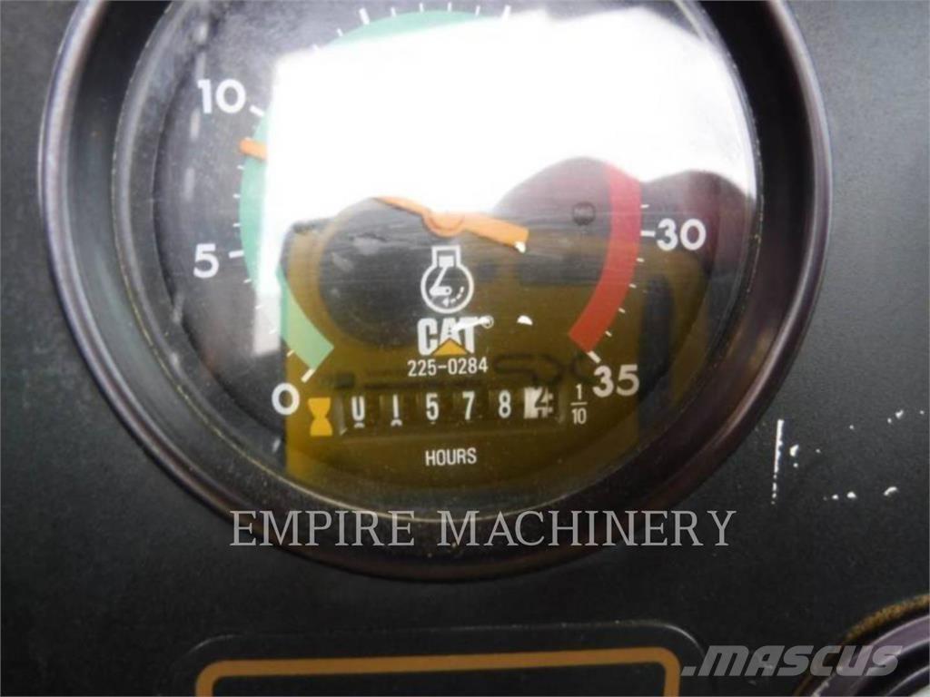 CAT 613C スクレイパー