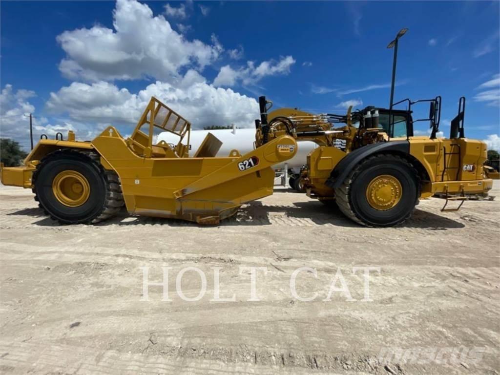 CAT 621 スクレイパー