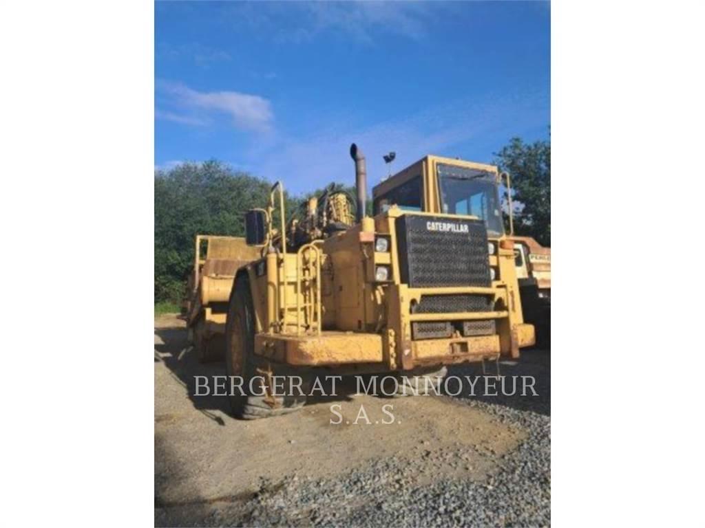 CAT 621F スクレイパー