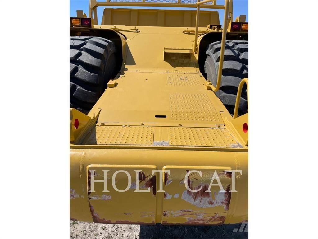 CAT 621G スクレイパー