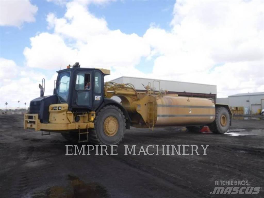CAT 621H WW 給水車