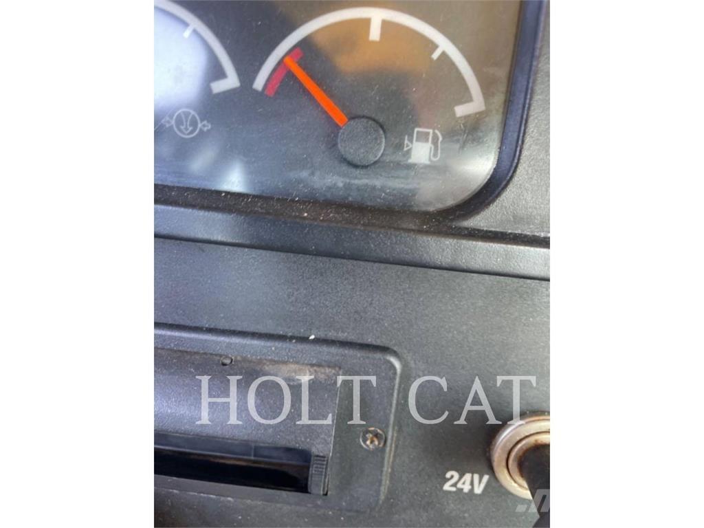 CAT 631G スクレイパー