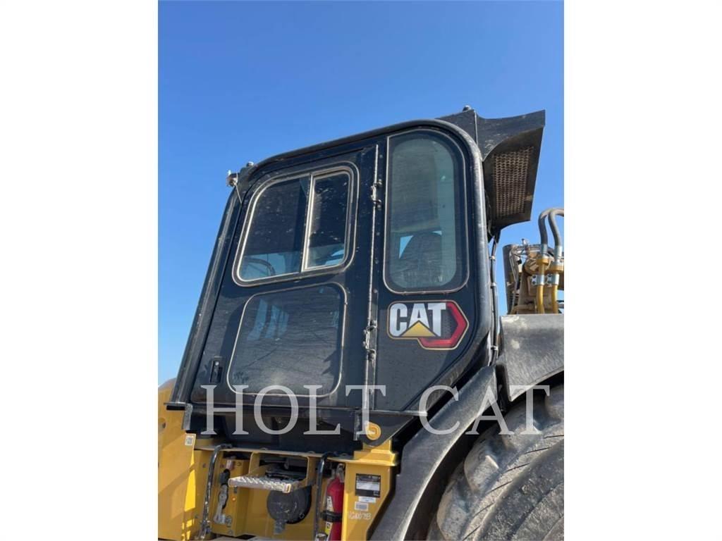 CAT 631K スクレイパー
