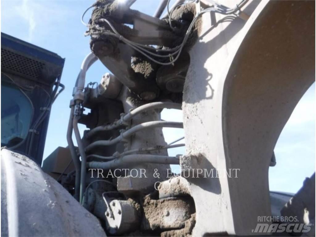 CAT 637K スクレイパー