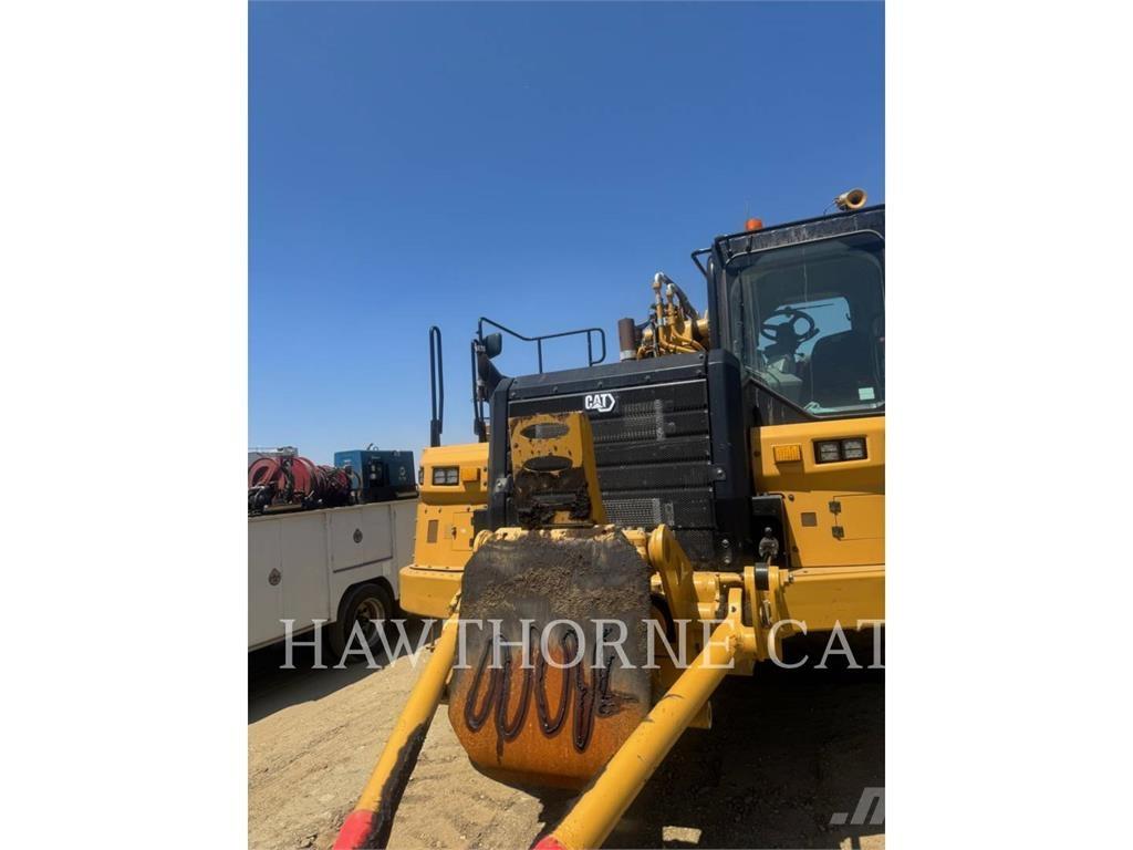 CAT 657 スクレイパー