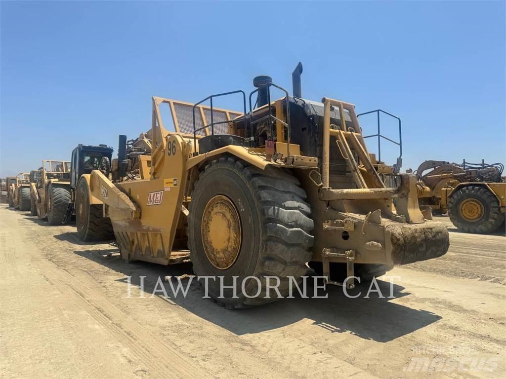 CAT 657 スクレイパー