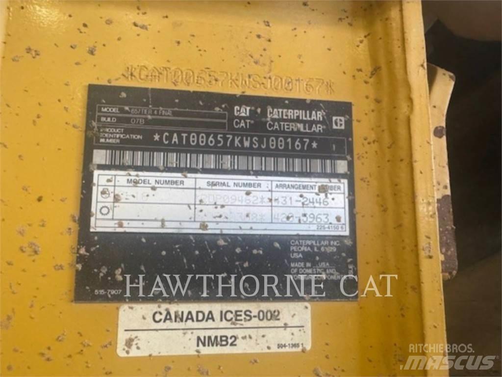 CAT 657 スクレイパー