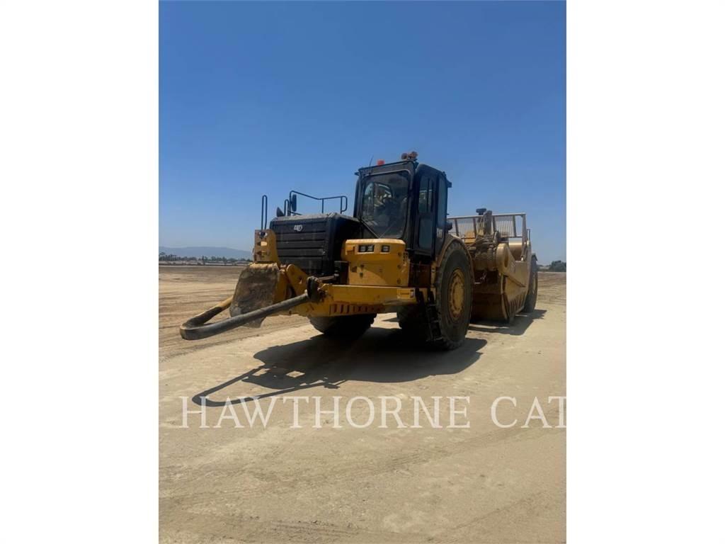 CAT 657 スクレイパー