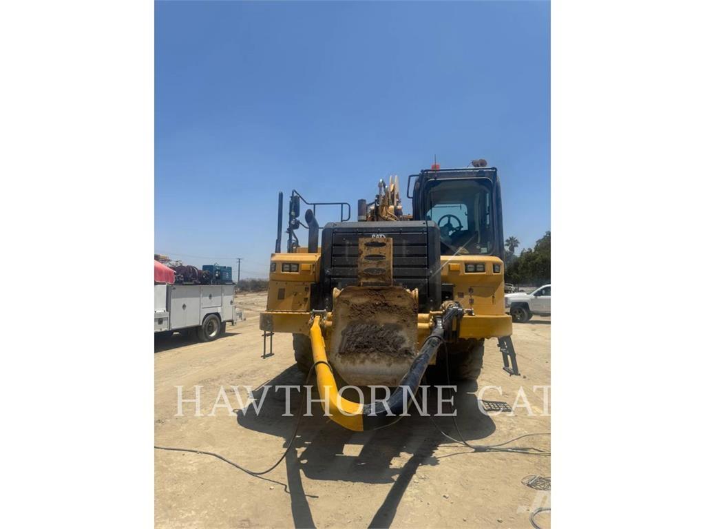CAT 657 スクレイパー
