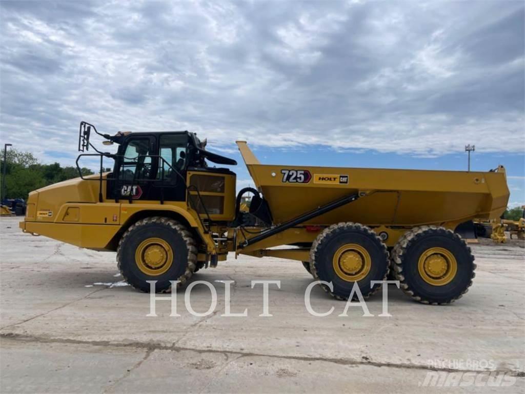 CAT 725 アーティキュレート式ダンプトラック