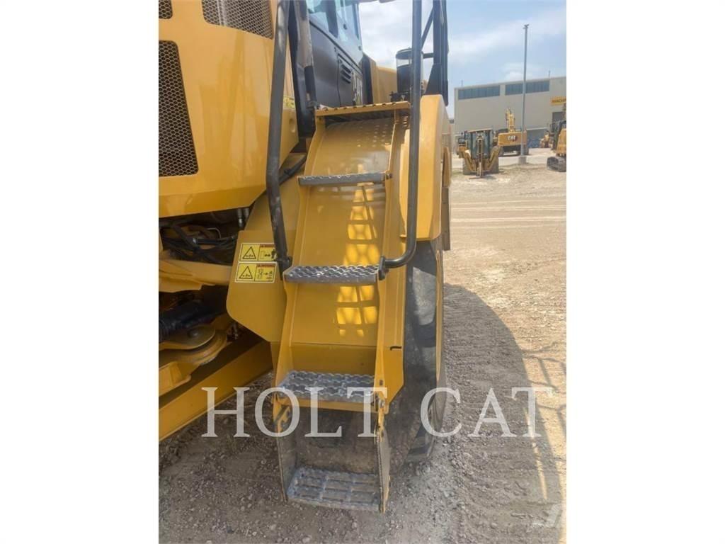 CAT 725 アーティキュレート式ダンプトラック