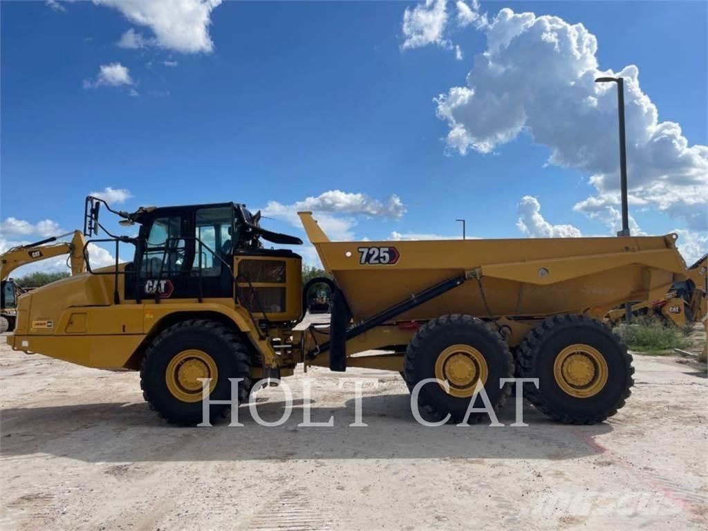 CAT 725 アーティキュレート式ダンプトラック