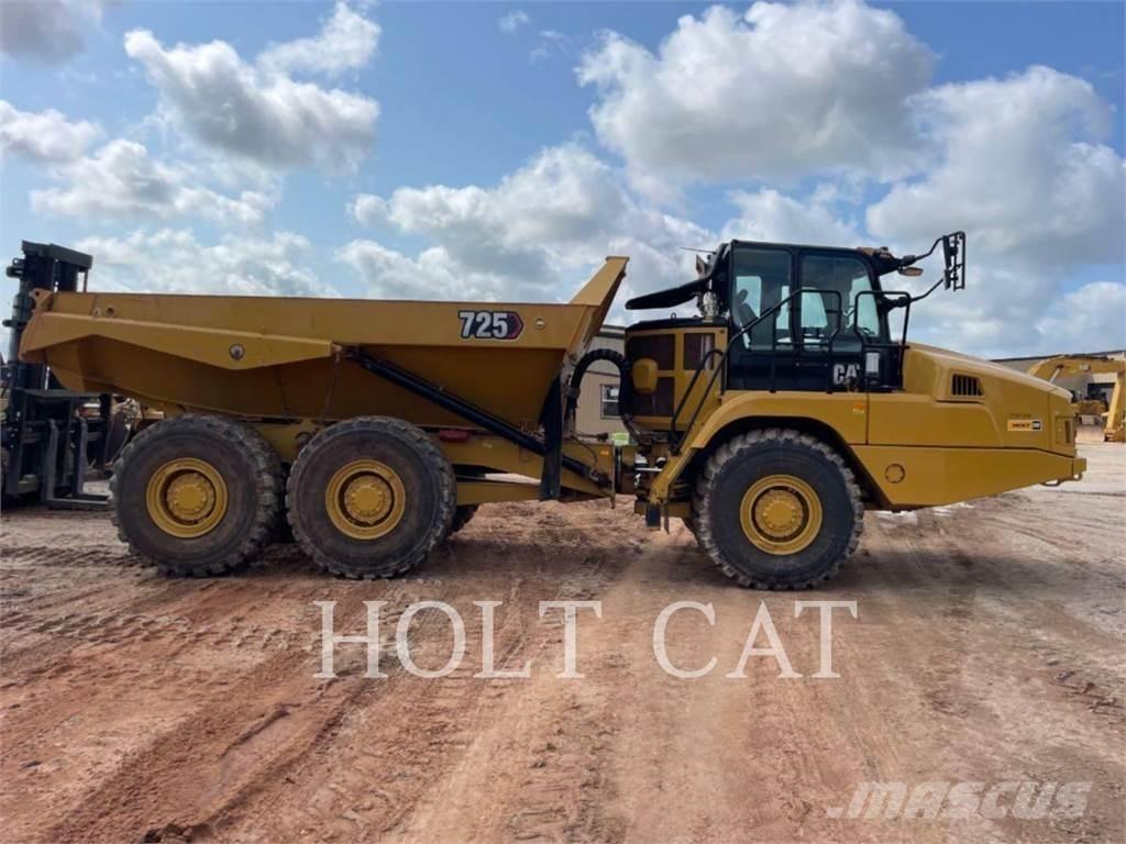 CAT 725 アーティキュレート式ダンプトラック