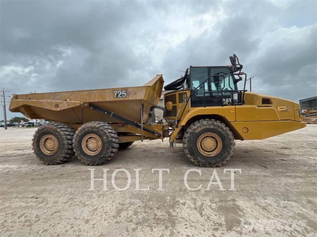 CAT 725 アーティキュレート式ダンプトラック