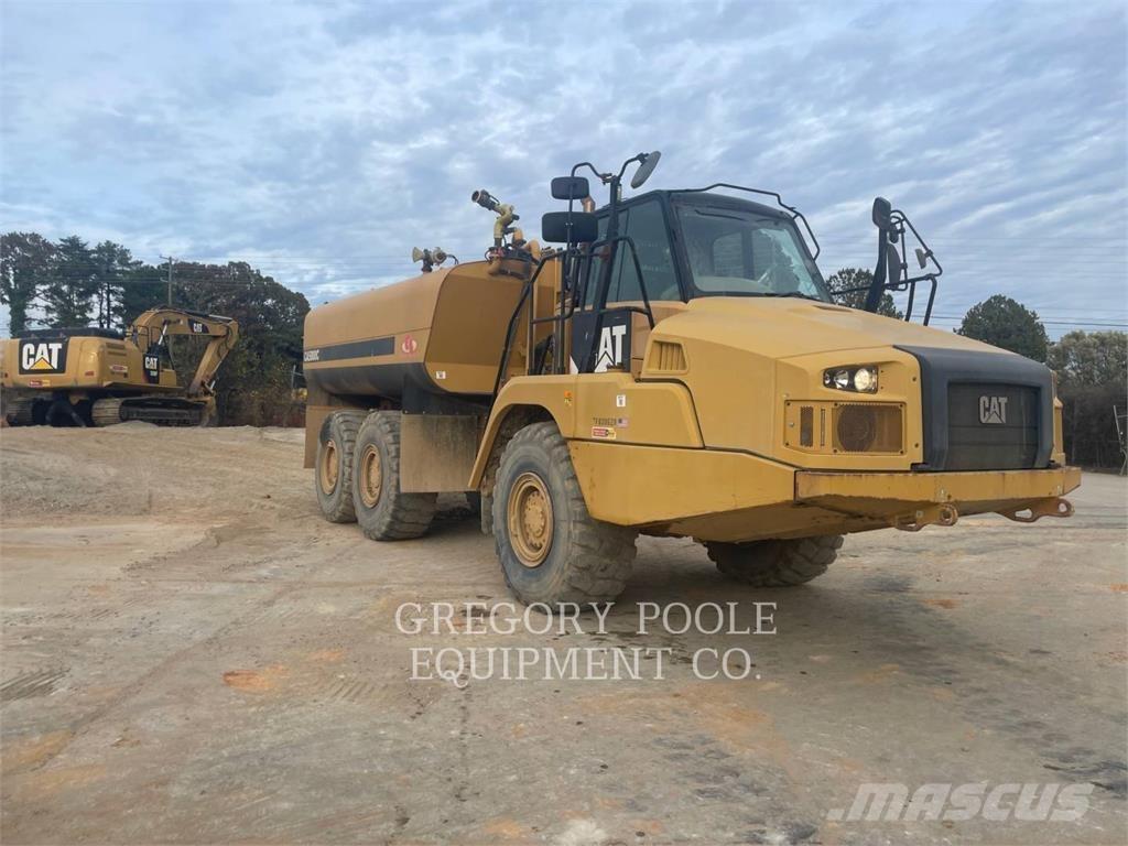 CAT 725 C アーティキュレート式ダンプトラック