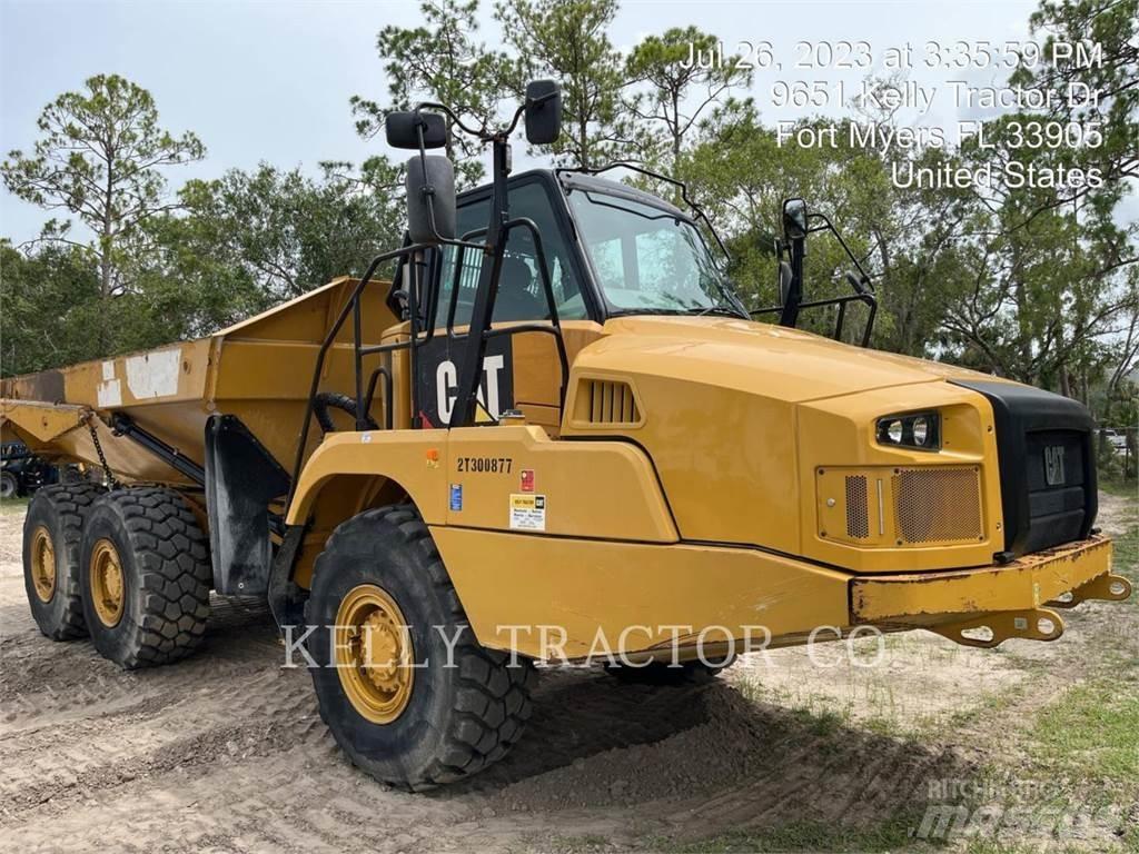 CAT 725 C 2 アーティキュレート式ダンプトラック