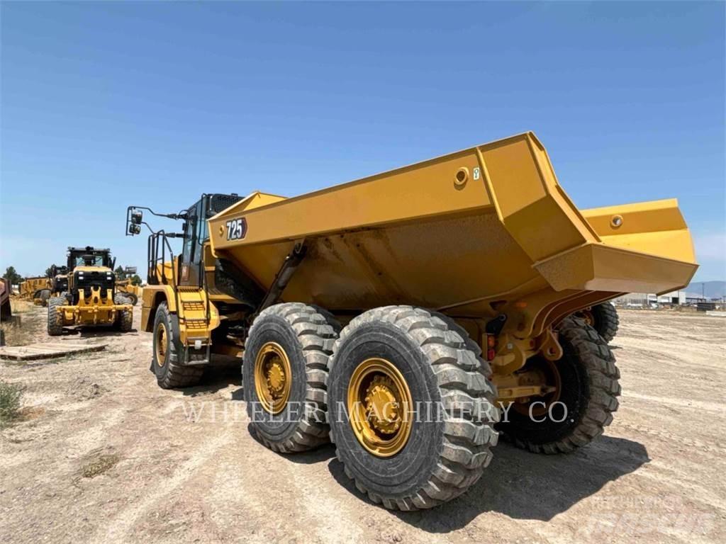 CAT 725 TG アーティキュレート式ダンプトラック