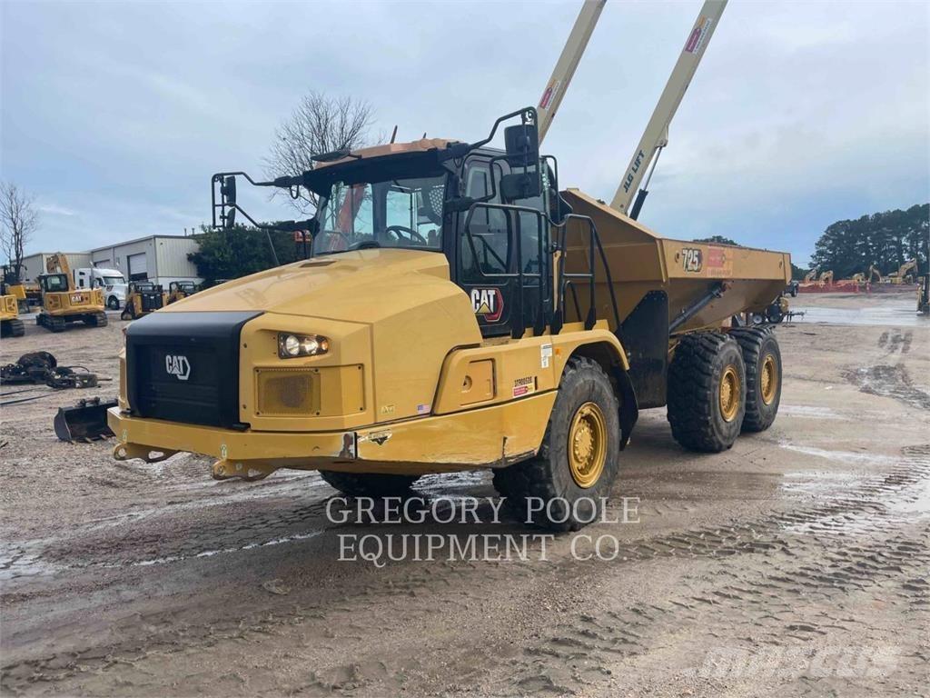 CAT 72504 アーティキュレート式ダンプトラック