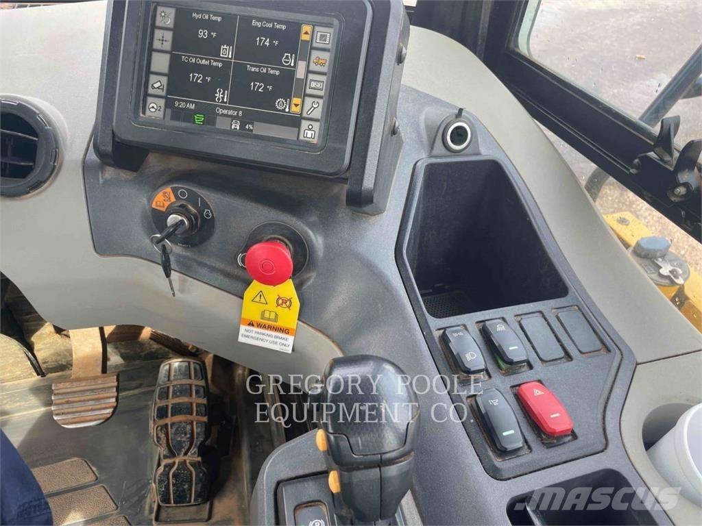 CAT 72504 アーティキュレート式ダンプトラック