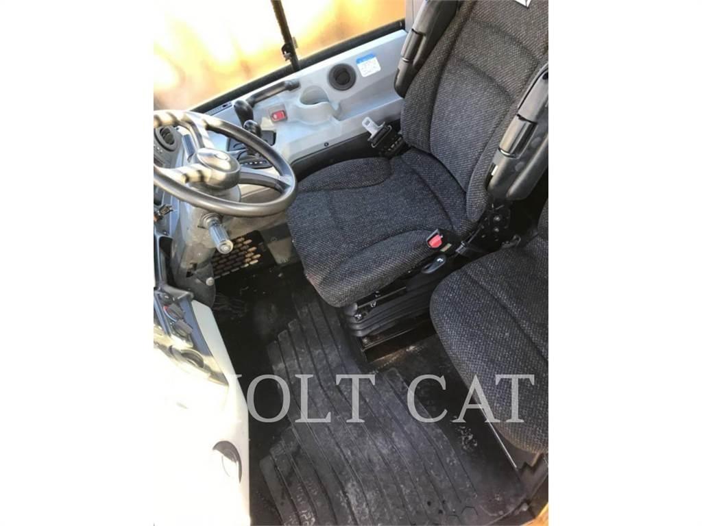 CAT 725C アーティキュレート式ダンプトラック