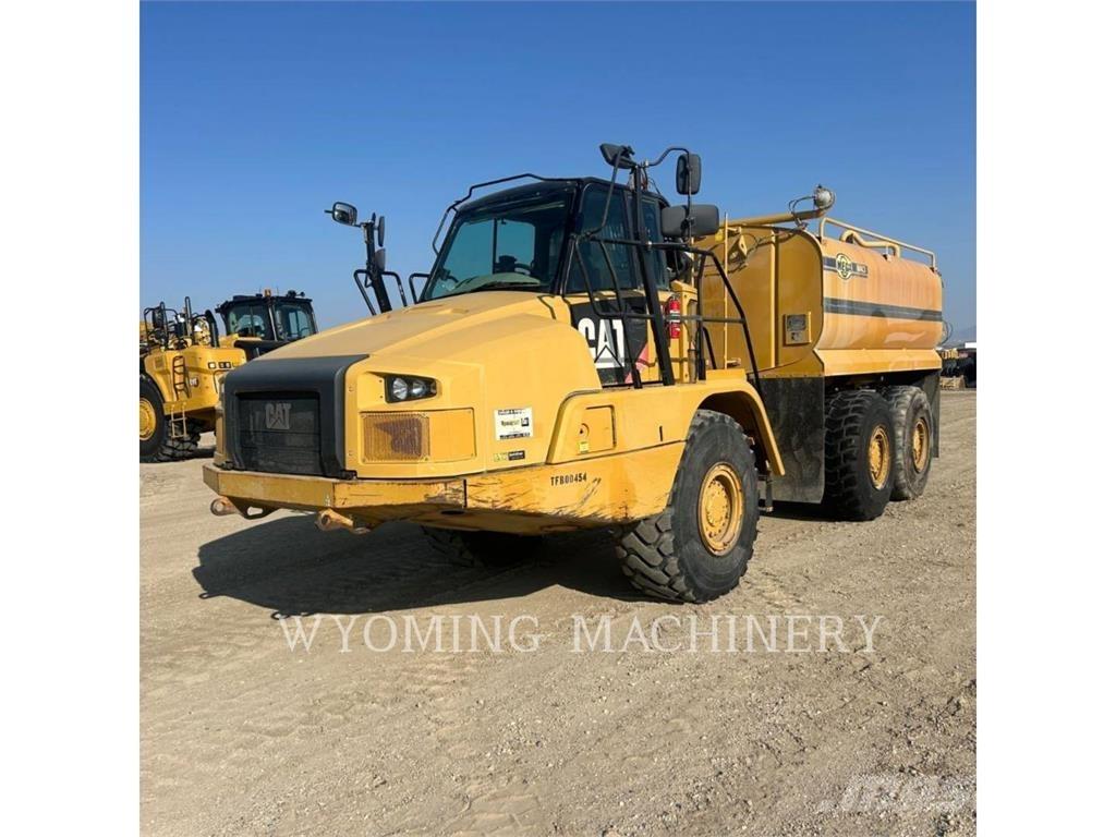CAT 725C アーティキュレート式ダンプトラック