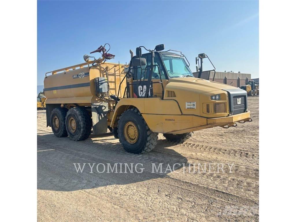 CAT 725C アーティキュレート式ダンプトラック