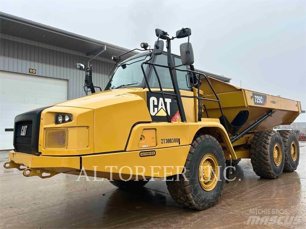 CAT 725C2 アーティキュレート式ダンプトラック