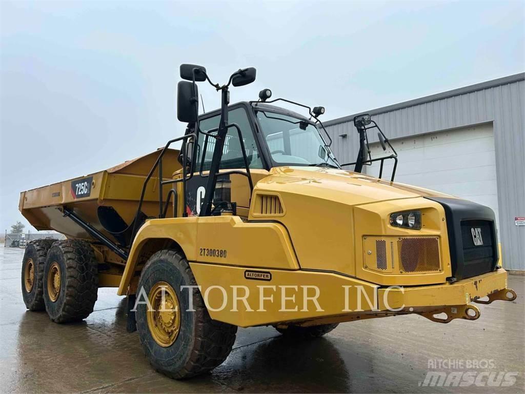 CAT 725C2 アーティキュレート式ダンプトラック