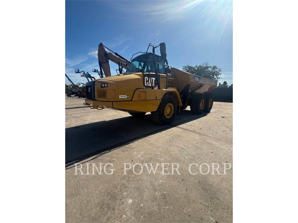 CAT 725C2TG アーティキュレート式ダンプトラック