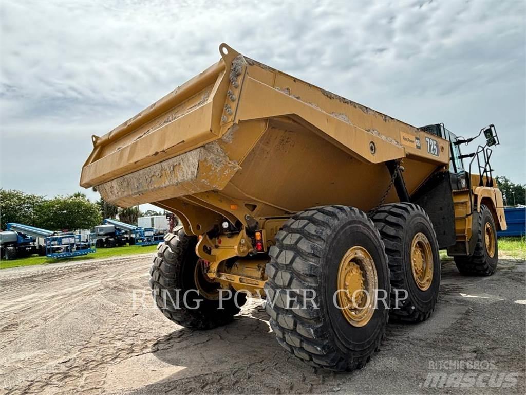 CAT 725TG アーティキュレート式ダンプトラック