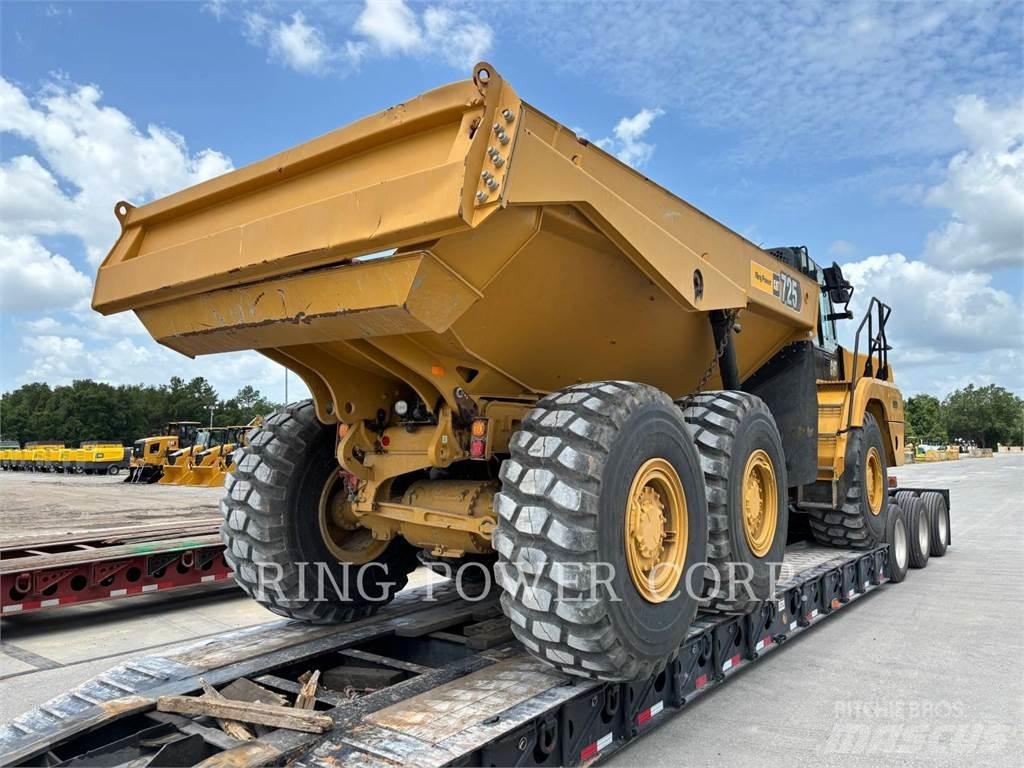 CAT 725TG アーティキュレート式ダンプトラック