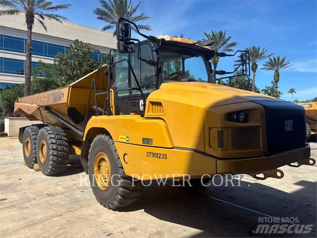 CAT 725TG アーティキュレート式ダンプトラック