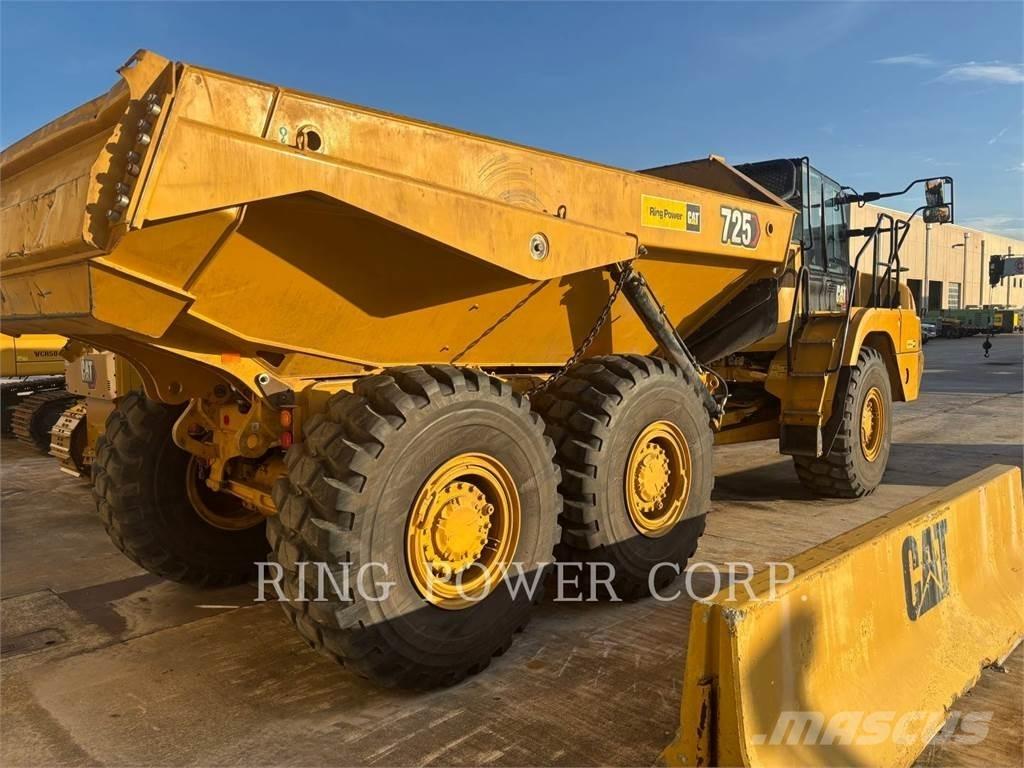 CAT 725TG アーティキュレート式ダンプトラック