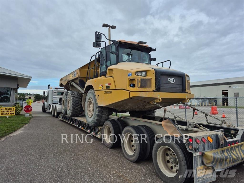 CAT 725TG アーティキュレート式ダンプトラック