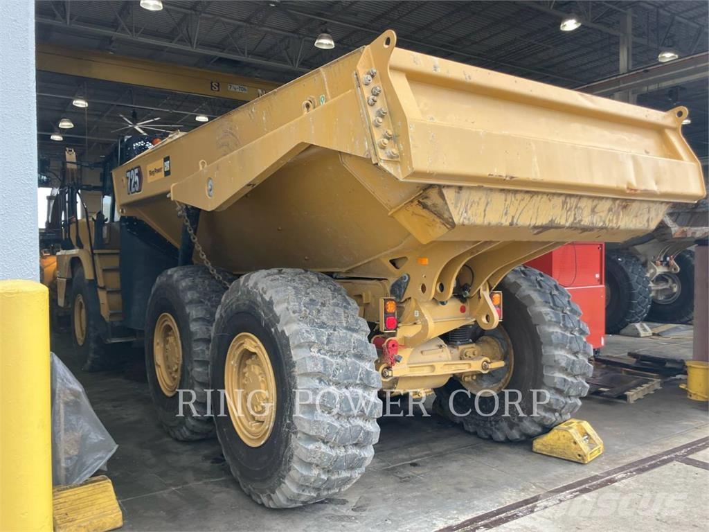 CAT 725TG アーティキュレート式ダンプトラック
