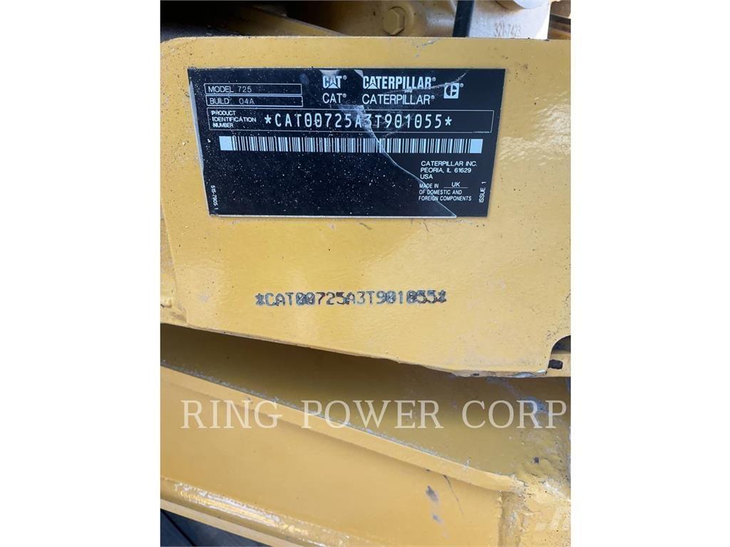 CAT 725TG アーティキュレート式ダンプトラック