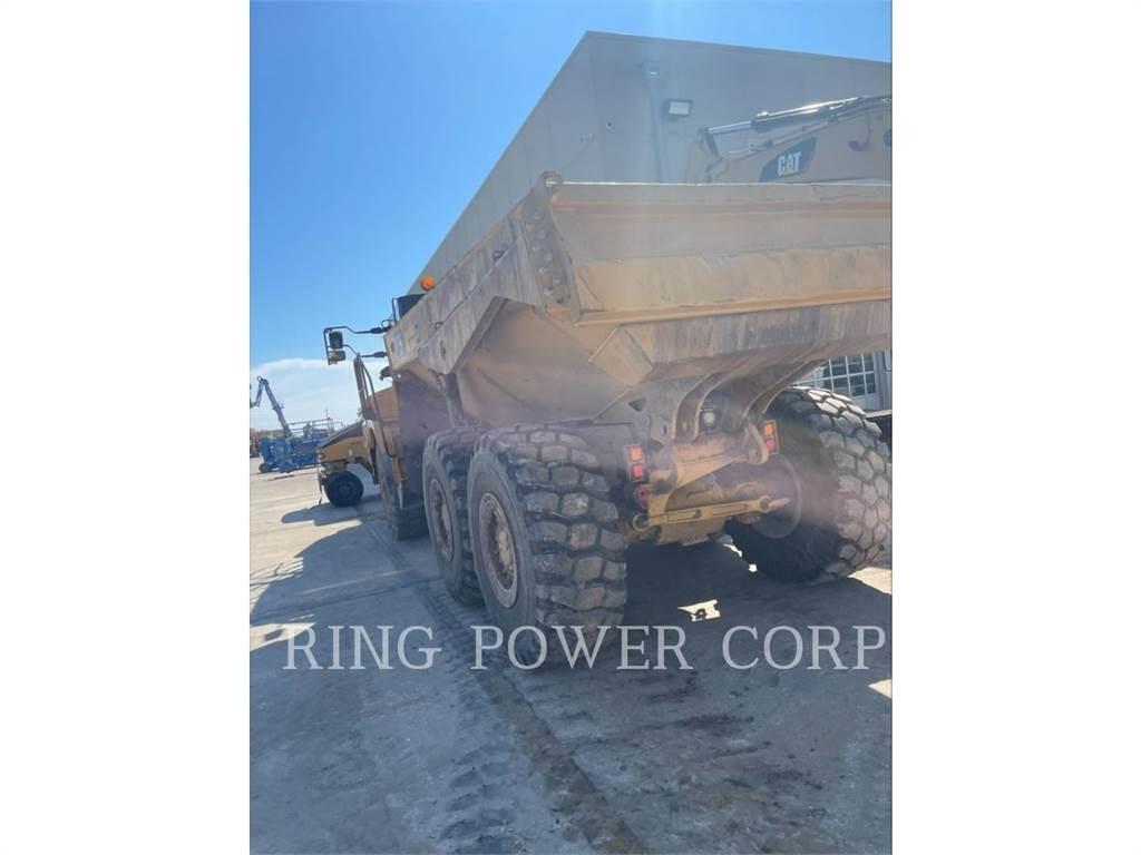 CAT 725WW タンカートラック