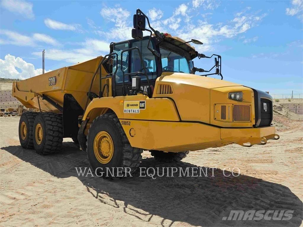 CAT 730 アーティキュレート式ダンプトラック