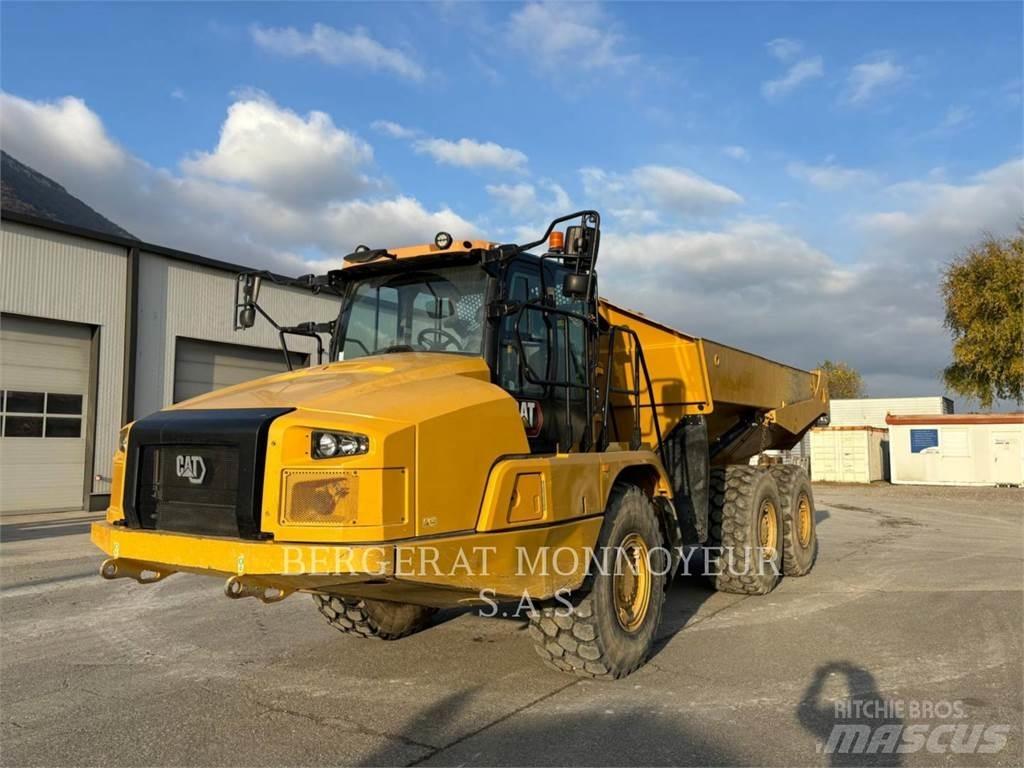 CAT 730 アーティキュレート式ダンプトラック