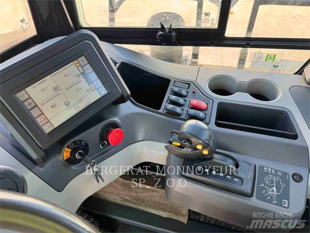 CAT 730 アーティキュレート式ダンプトラック