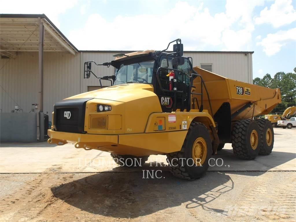 CAT 730 アーティキュレート式ダンプトラック