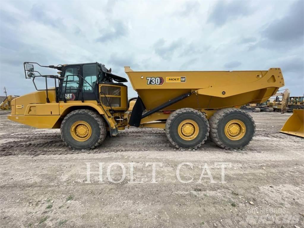 CAT 730 アーティキュレート式ダンプトラック