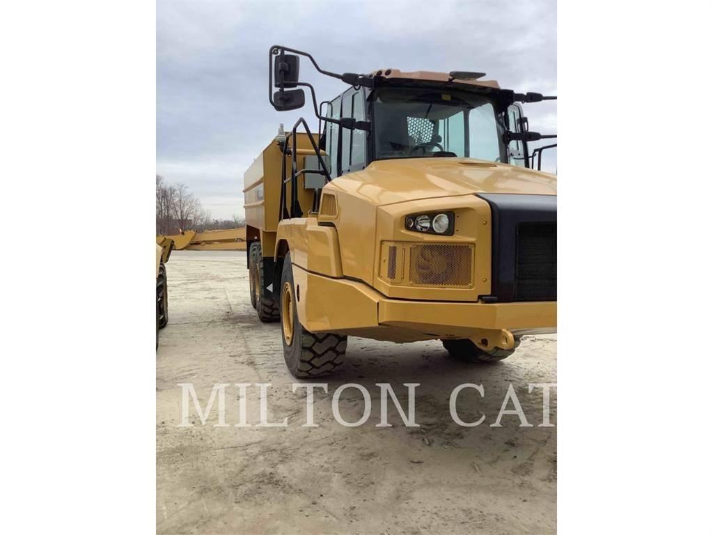 CAT 730 アーティキュレート式ダンプトラック