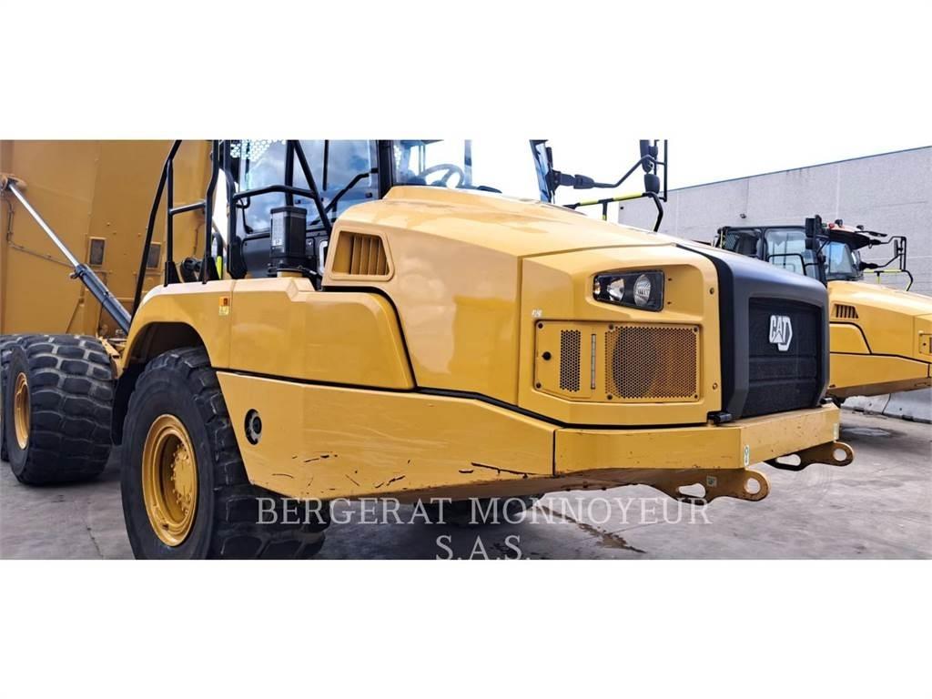 CAT 730 アーティキュレート式ダンプトラック