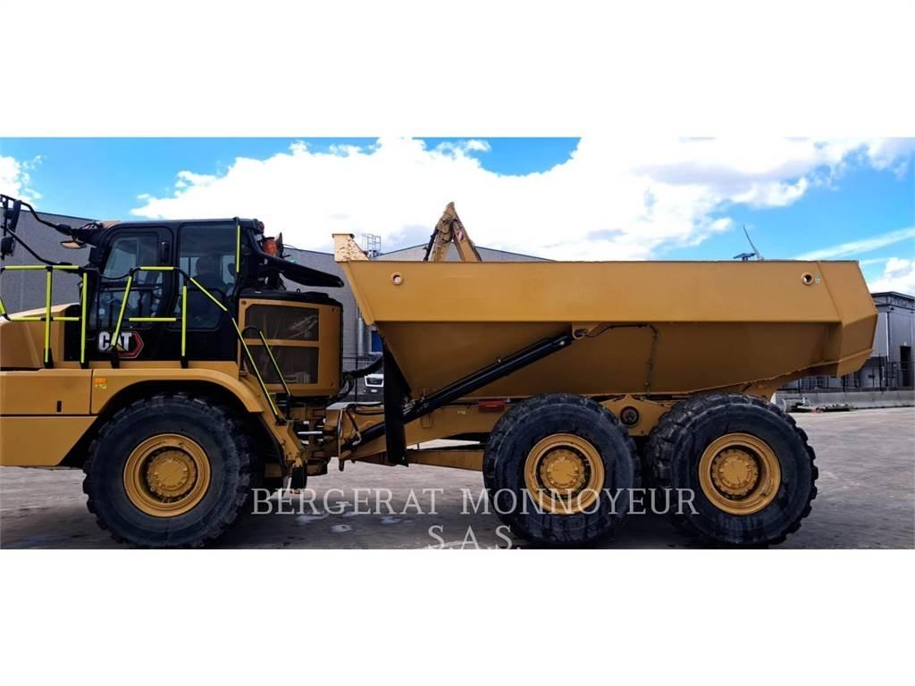 CAT 730 アーティキュレート式ダンプトラック