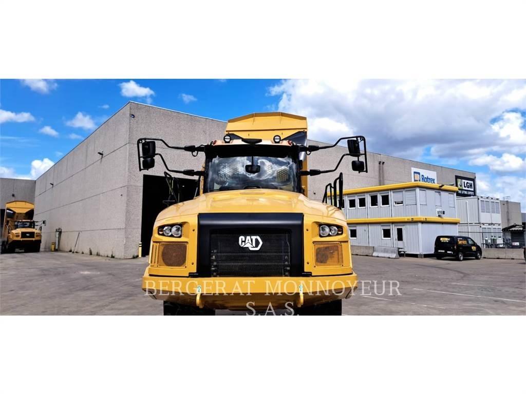 CAT 730 アーティキュレート式ダンプトラック