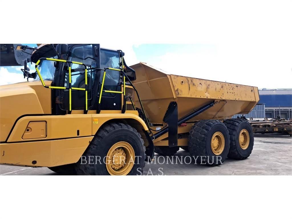 CAT 730 アーティキュレート式ダンプトラック