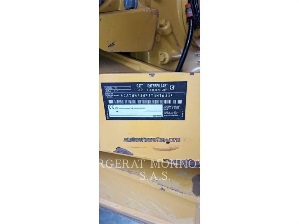 CAT 730 アーティキュレート式ダンプトラック