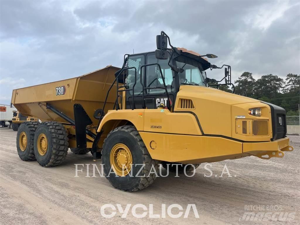 CAT 730 アーティキュレート式ダンプトラック