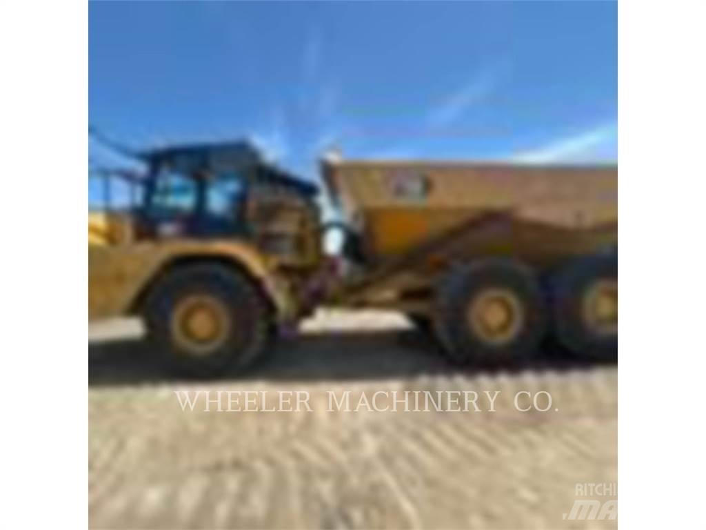 CAT 730 アーティキュレート式ダンプトラック
